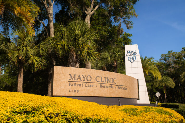 Image of entrance sign of MAYO Clinic Campus